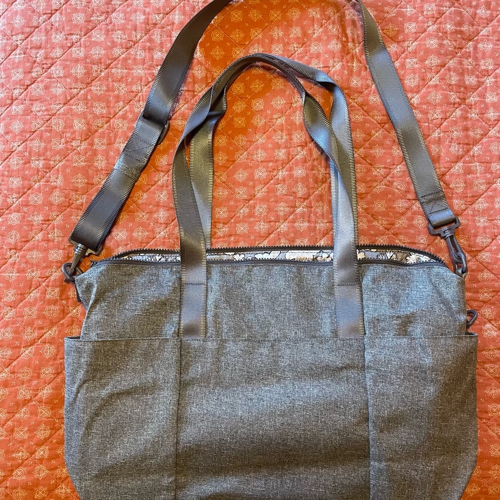 Vera Bradley ReActive Tote, gray. Brand new - used once